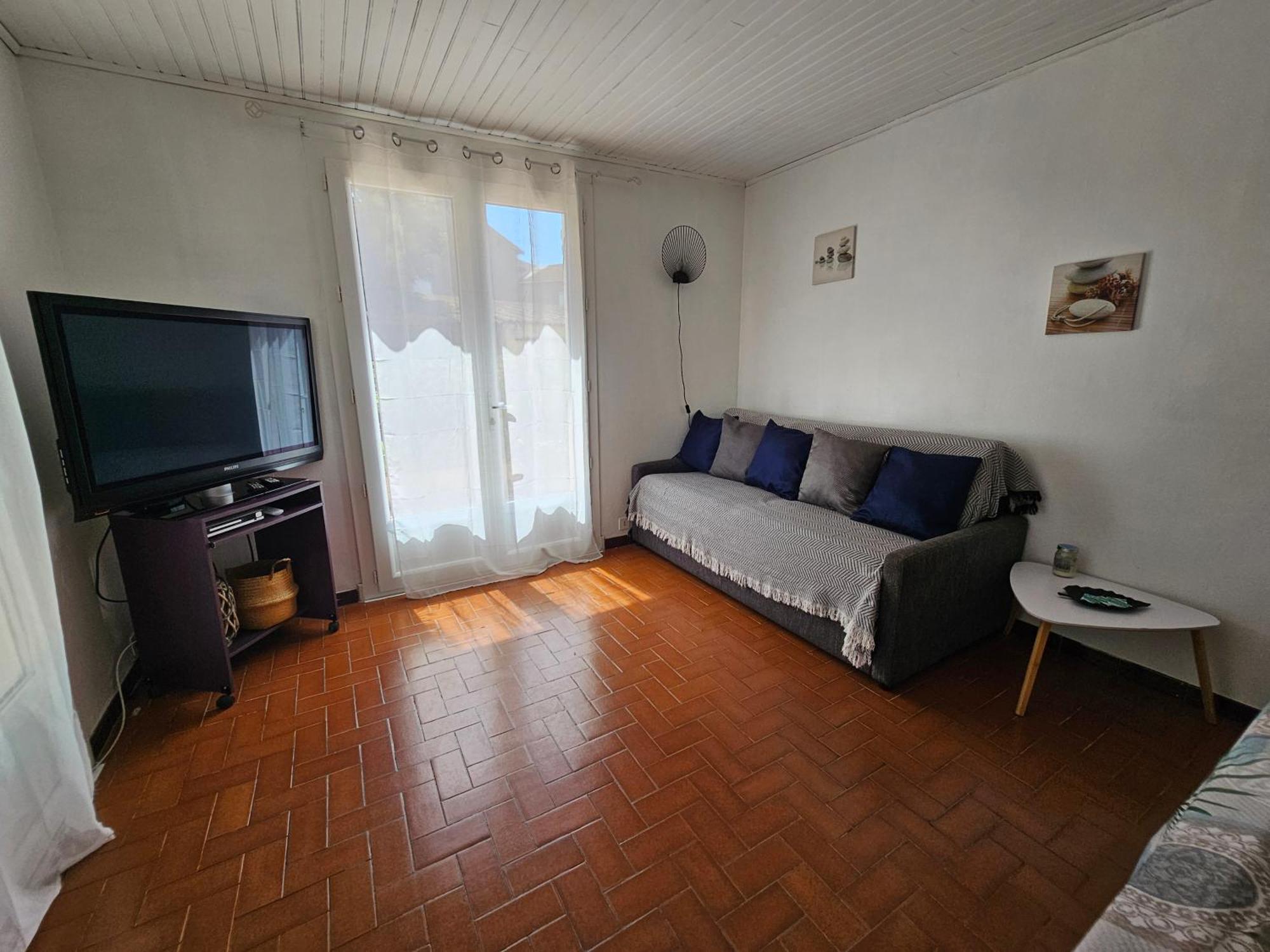 Апартаменты Location Saisonniere Coursan Экстерьер фото
