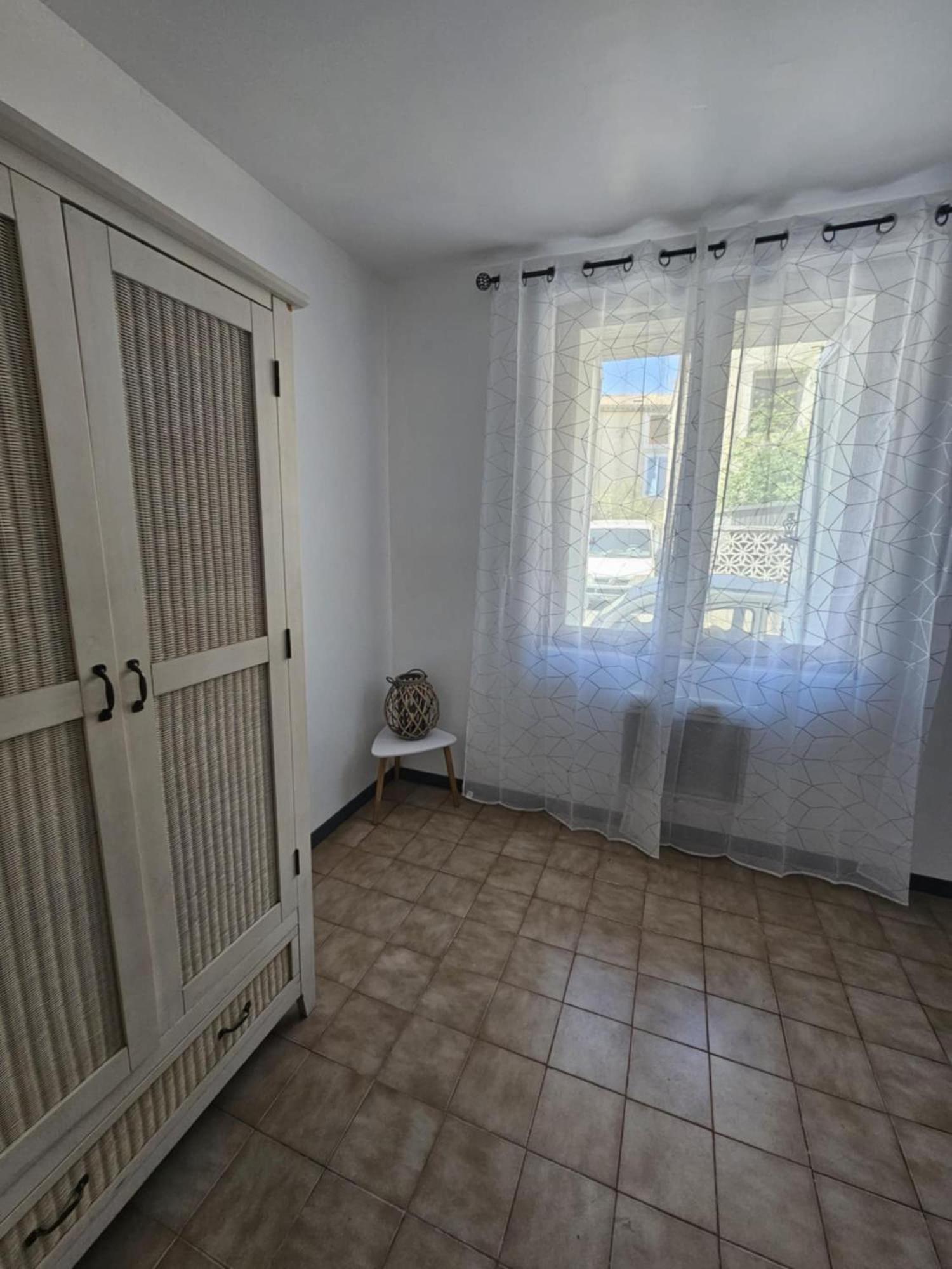 Апартаменты Location Saisonniere Coursan Экстерьер фото
